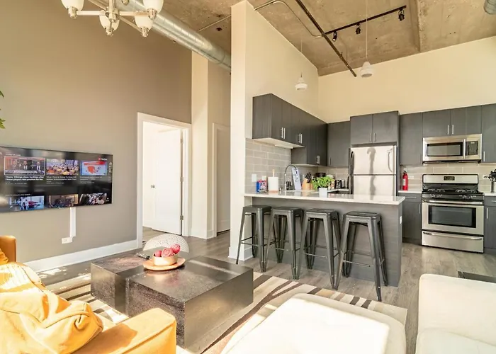 Apartment Skyline 2br In South Loop With Optional Parking & Gym Access Near Mccormick Place, Soldier Field And Lakefront Chicago