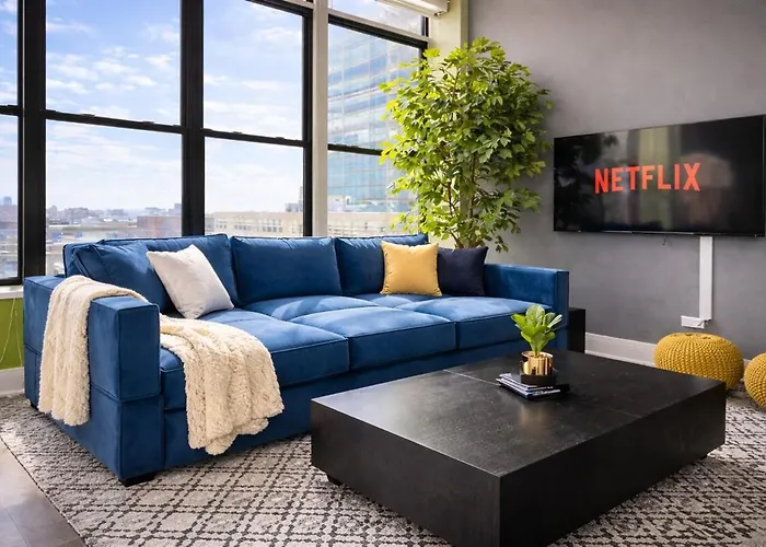 Apartment Skyline 2br In South Loop With Optional Parking & Gym Access Near Mccormick Place, Soldier Field And Lakefront Chicago
